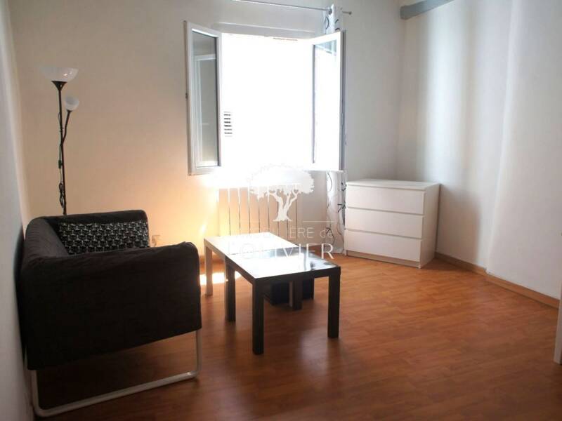 Maison à louer, 42m², APT