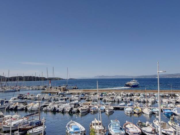 Appartement à vendre 287 000 € 1 pièce 40,2 m² Étage 2/3 Cap Nègre-Cap Sicié Six-Fours-les-Plages 83140