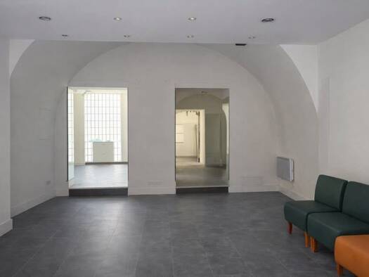 Boutique à vendre Fonds de commerce 640 € 68 m² de surface de vente Montauban 82000