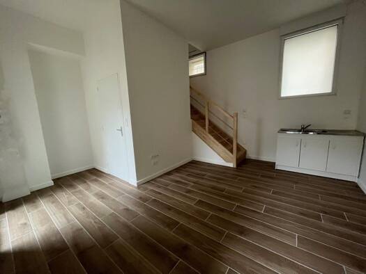 Duplex à vendre 152 500 € 3 pièces 2 chambres 43,8 m² RDC/2 La Houssaye-Lanrua Nord Redon 35600