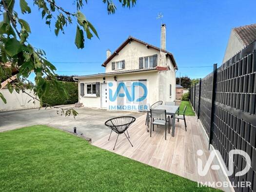 Maison à vendre 359 000 € 6 pièces 4 chambres 114 m² 390 m² de terrain Montlhéry 91310