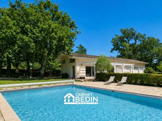Maison à vendre 711 500 € 5 pièces 4 chambres 153 m² 3 171 m² de terrain La Brède 33650