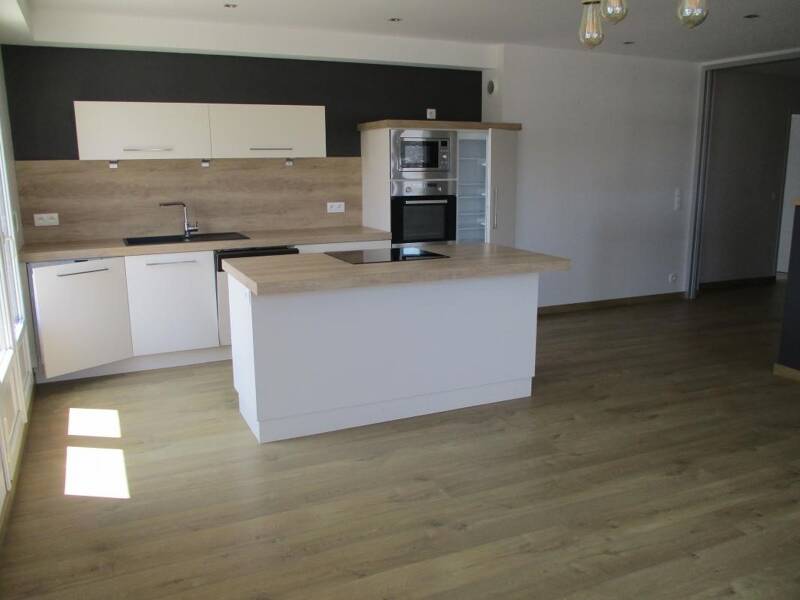 Maison à louer, 97m², PLOUDALMEZEAU