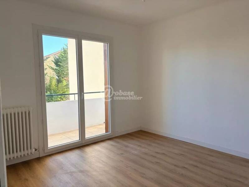 Maison à louer, 70m², MARSEILLE 5E