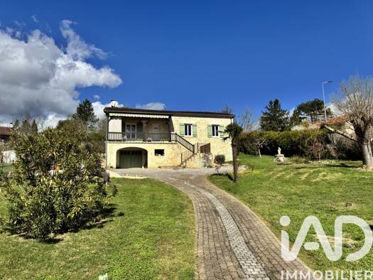 Maison à vendre 213 000 € 4 pièces 3 chambres 108 m² 1 308 m² de terrain Puy-l'Évêque 46700