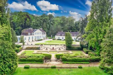 Château à vendre 2 300 000 € 20 pièces 19 chambres 759 m² Chablis 89800