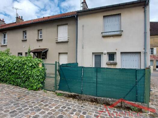 Maison à vendre 110 000 € 4 pièces 2 chambres 63 m² 54 m² de terrain Nord Ouest-Centre Sezanne 51120