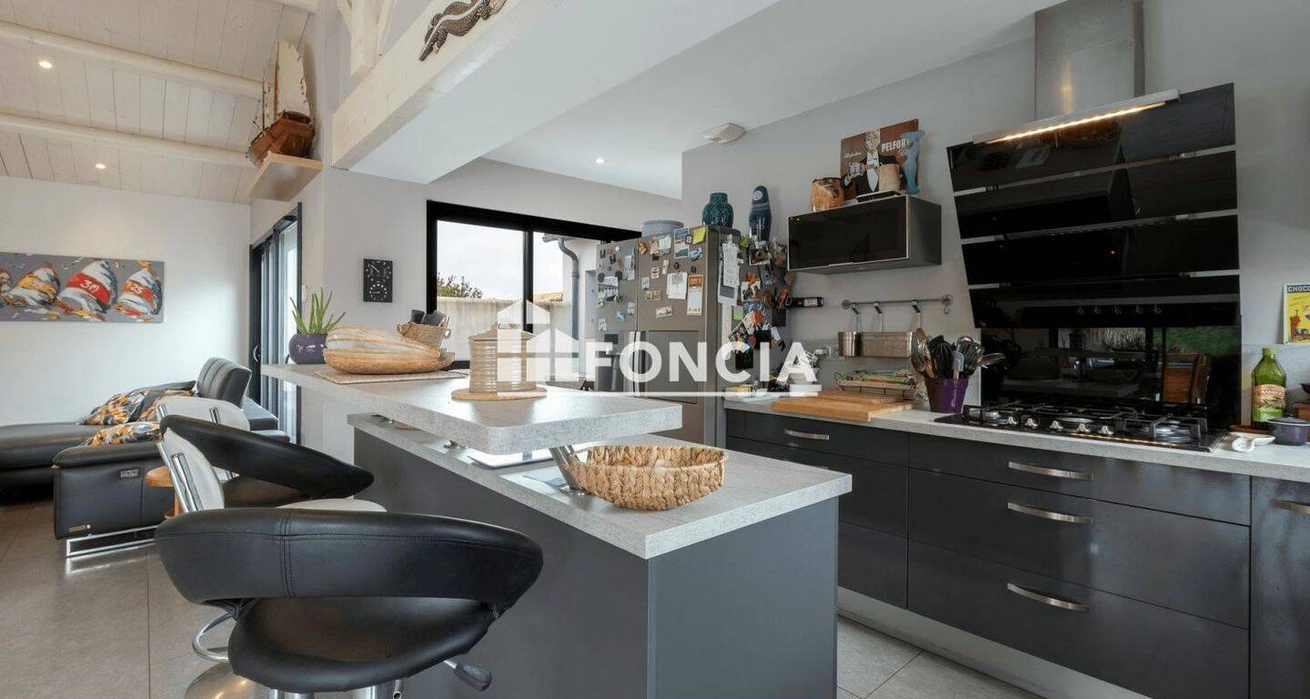 Maison à vendre, 187m², CHARENTE MARITIME