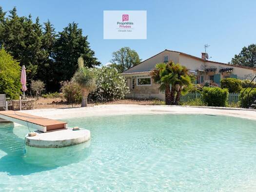 Maison à vendre 695 000 € 7 pièces 3 chambres 181 m² 6 000 m² de terrain Tourrettes 83440