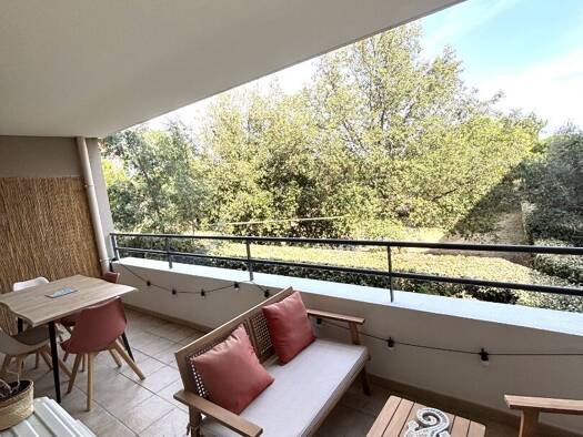 Appartement à vendre 224 700 € 3 pièces 2 chambres 55,45 m² Étage 1/4 ZI Le Tubé-La Bayanne Istres 13800