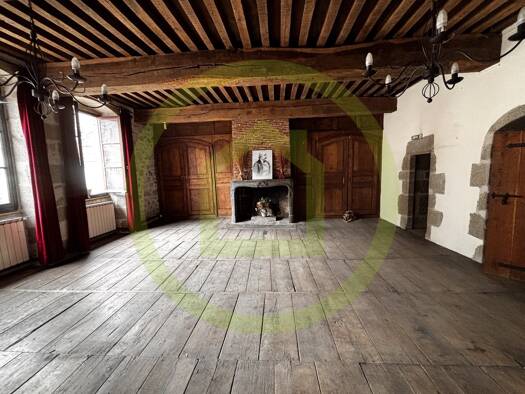 Maison à vendre 65 000 € 6 pièces 1 chambre 190 m² 475 m² de terrain Rive Gauche Aubusson 23200