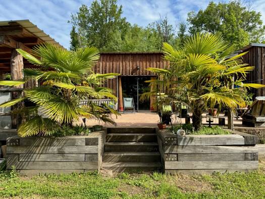 Maison de plain-pied à vendre 249 000 € 5 pièces 3 chambres 135 m² 3 939 m² de terrain Chenailler-Mascheix 19120