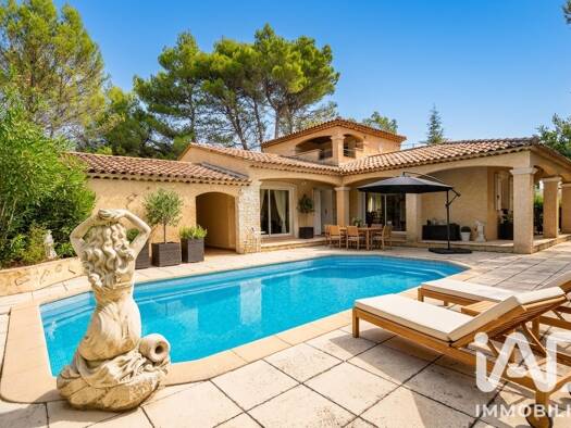 Maison à vendre 598 000 € 5 pièces 3 chambres 160 m² 1 580 m² de terrain Grambois 84240