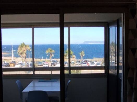 Studio à louer 750 € 1 pièce 30 m² Le Fort Six-Fours-les-Plages 83140