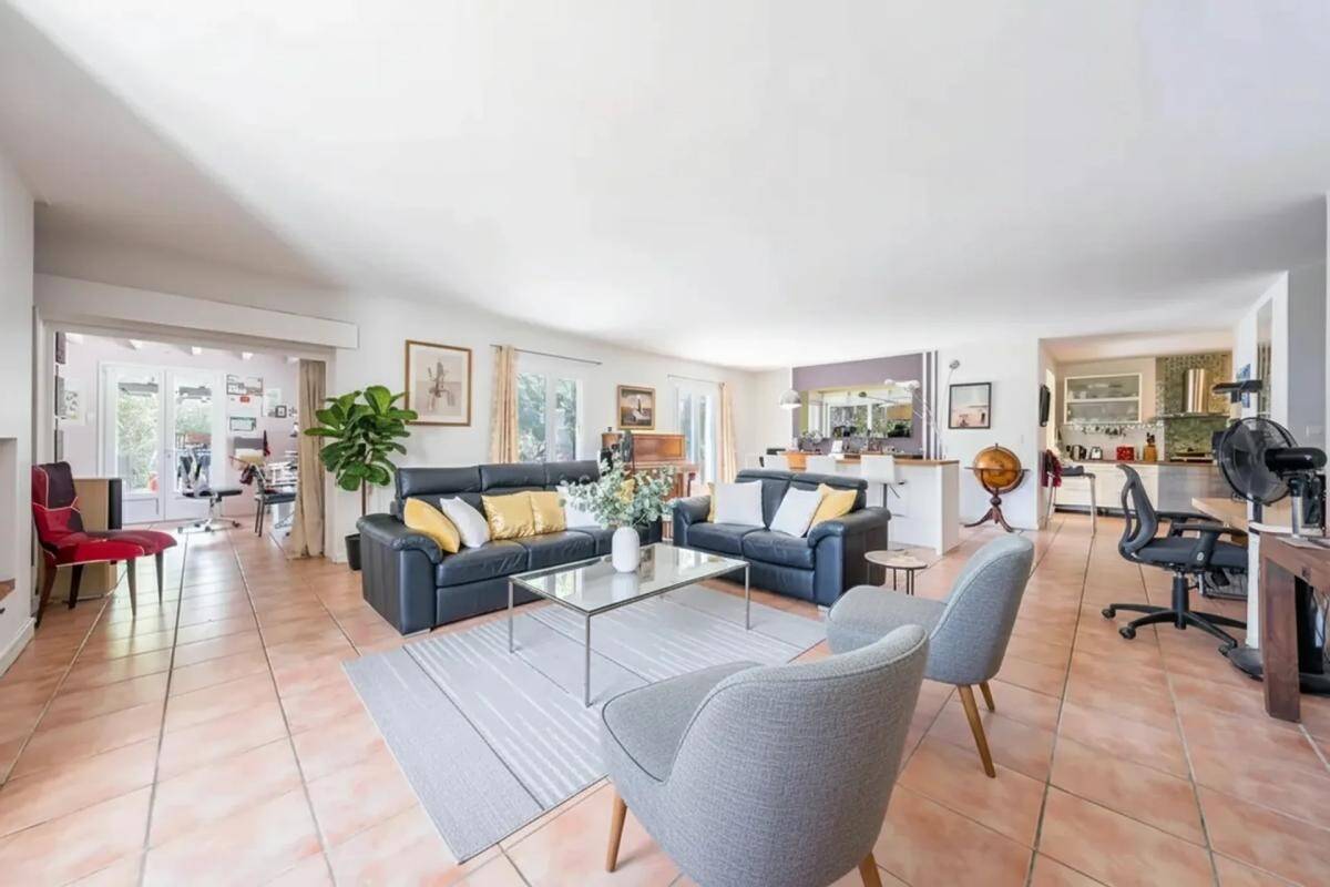 Maison à vendre, 288m², MONTUSSAN