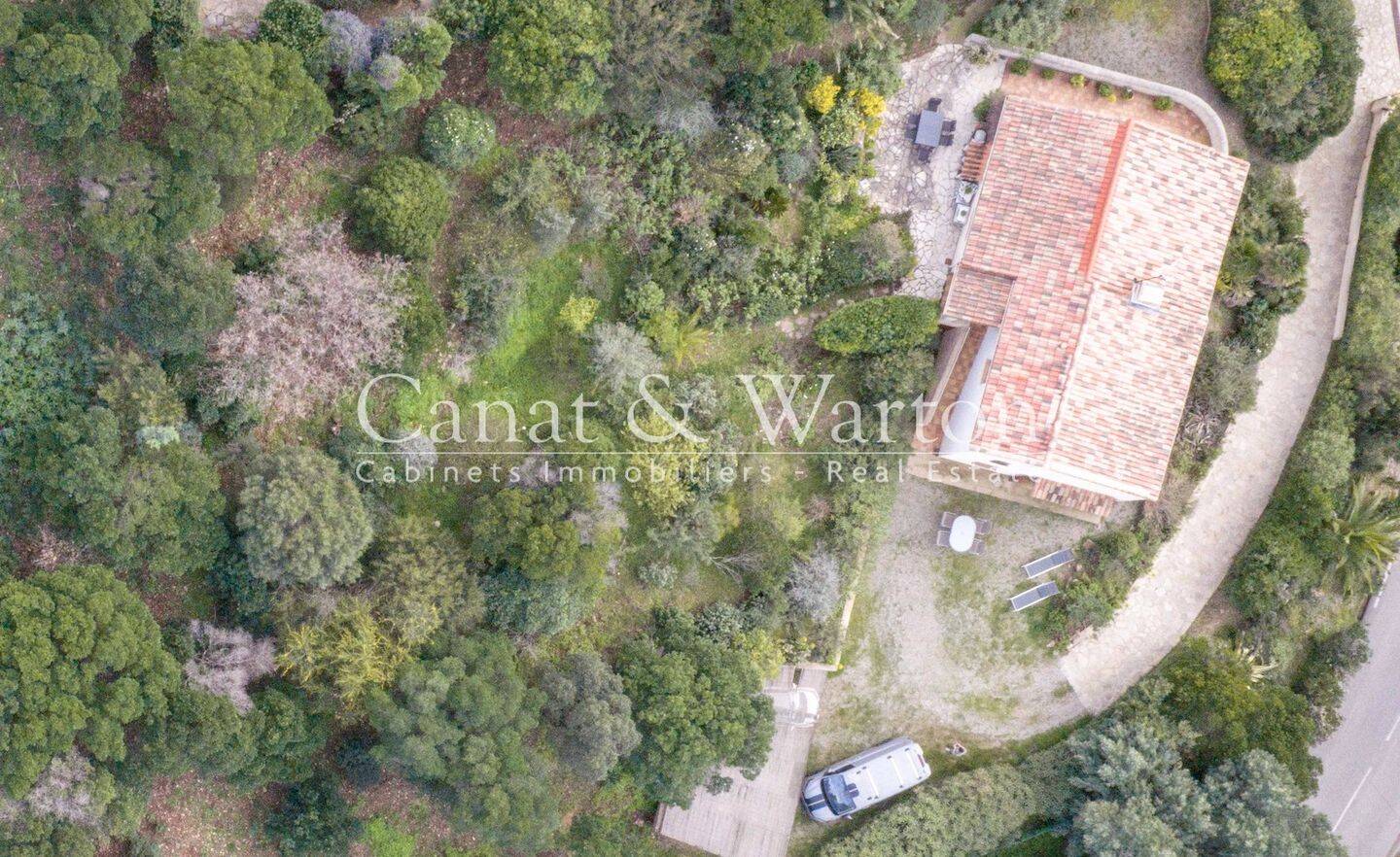 Maison à vendre, 170m², LA CROIX VALMER