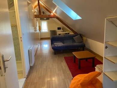 Appartement à louer 382 € 1 pièce 14,5 m² 3ème étage Chartres 28000