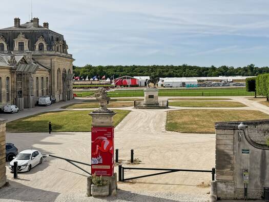 Appartement à vendre 240 000 € 2 pièces 1 chambre 56,81 m² Étage 2/2 Centre-Hôtel de Ville Chantilly 60500