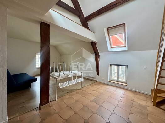 Appartement à vendre 175 000 € 4 pièces 3 chambres 73 m² Centre Ville Etampes 91150