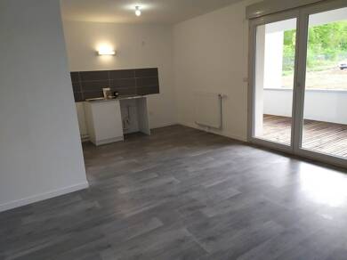 Appartement à louer 650 € 2 pièces 48,9 m² RDC/3 dès le 28/08/2025 Sennecey les Dijon 21800