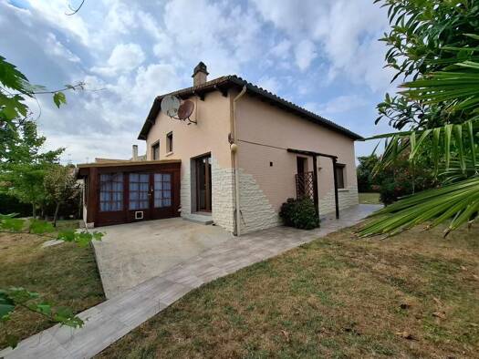 Maison à vendre 325 500 € 6 pièces 4 chambres 109 m² 586 m² de terrain Médis 17600