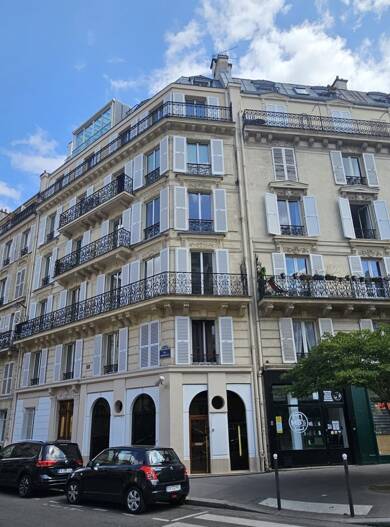 Espace bureau à louer 2 400 € 43 m² de bureaux Mairie Paris 8ème 75008