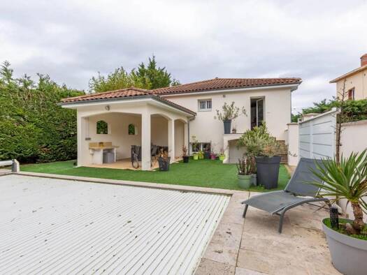 Maison de ville à vendre 490 000 € 7 pièces 5 chambres 160 m² 504 m² de terrain Grand-Large Meyzieu 69330