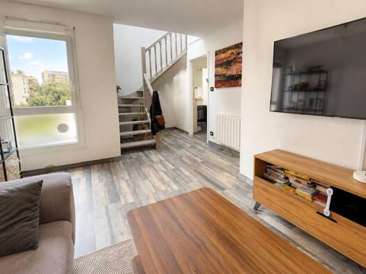 Duplex à vendre 243 000 € 4 pièces 3 chambres 79 m² Étage 3/3 Schilick Centre Est-Vieux Schilick Schiltigheim 67300