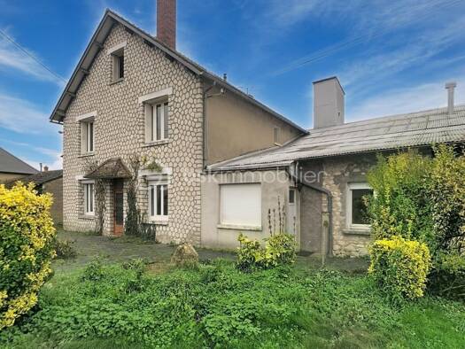 Maison à vendre 225 000 € 6 pièces 5 chambres 241 m² Gondreville 45490