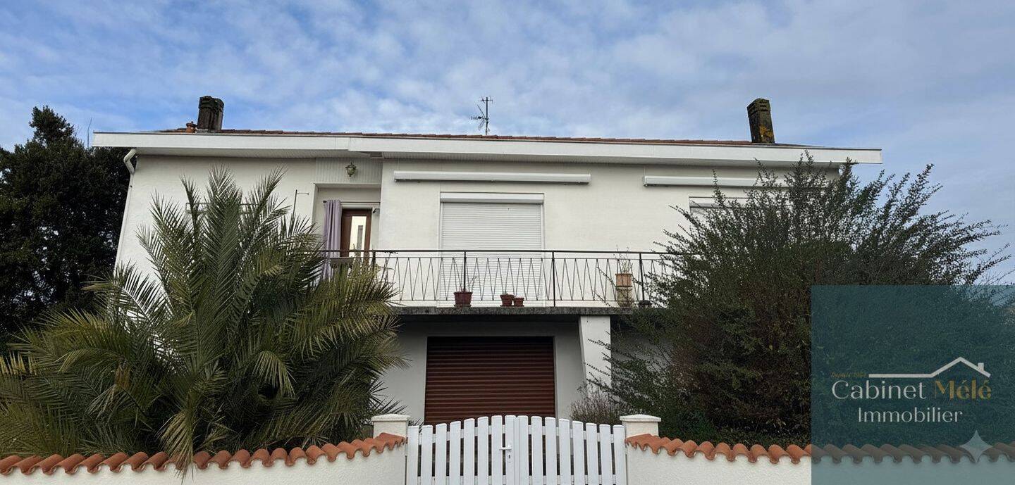 Maison à vendre, 116m², FARGUES SAINT HILAIRE
