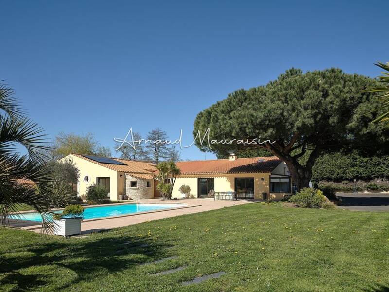 Maison à vendre, 240m², CHALLANS