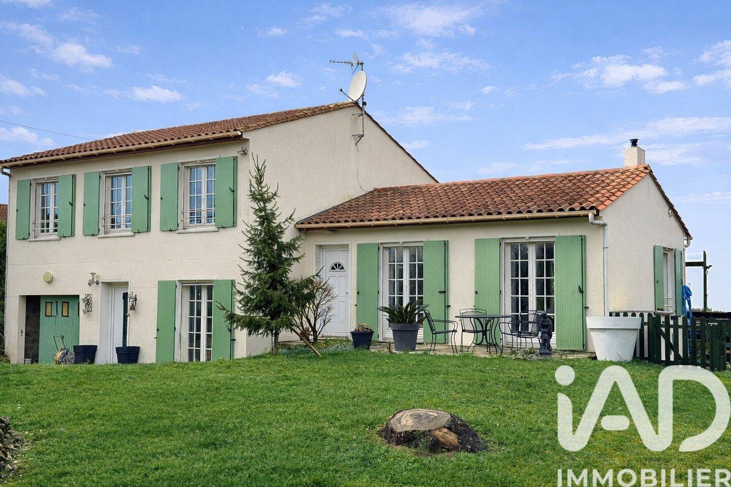 Maison à vendre, 138m², SAINT DIZANT DU GUA