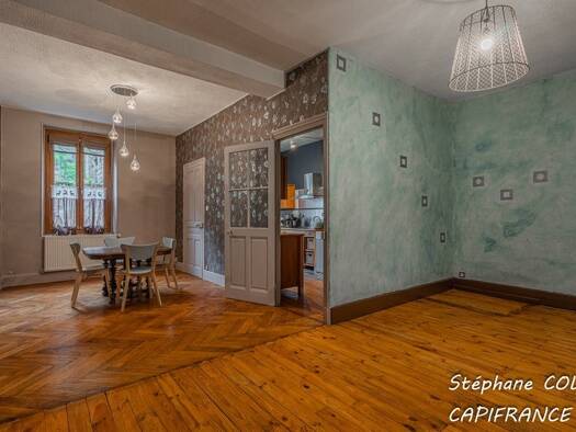 Maison de ville à vendre 240 000 € 5 pièces 4 chambres 143 m² 150 m² de terrain Saint-Quentin-sur-Isère 38210