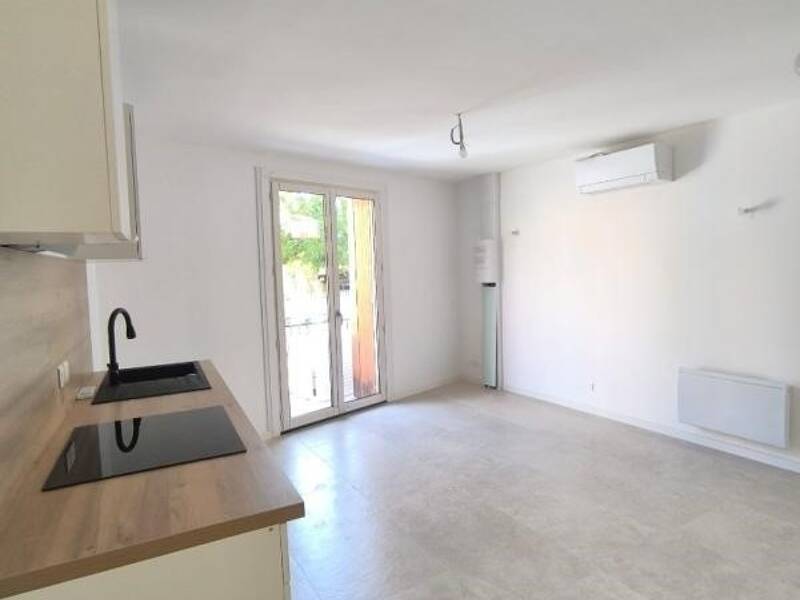 Maison à louer, 35m², SAINT QUENTIN LA POTERIE