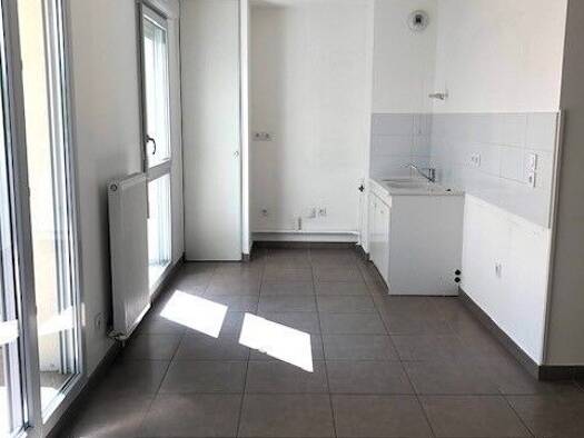 Appartement à louer 962 € 3 pièces 2 chambres 67,33 m² Étage 2/5 Vaise - Rochecardon - Industrie Lyon 9ème arrondissement 69009