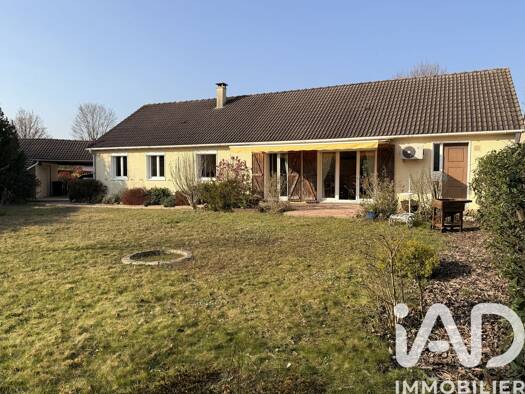 Maison de plain-pied à vendre 285 000 € 6 pièces 4 chambres 135 m² 770 m² de terrain Sud Val-de-Reuil 27100