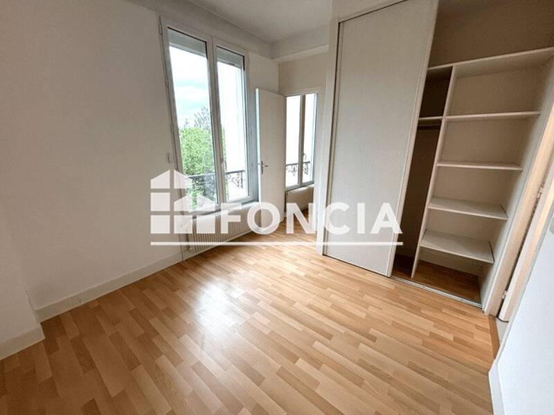 Maison à louer, 38m², SAINT MAUR DES FOSSES