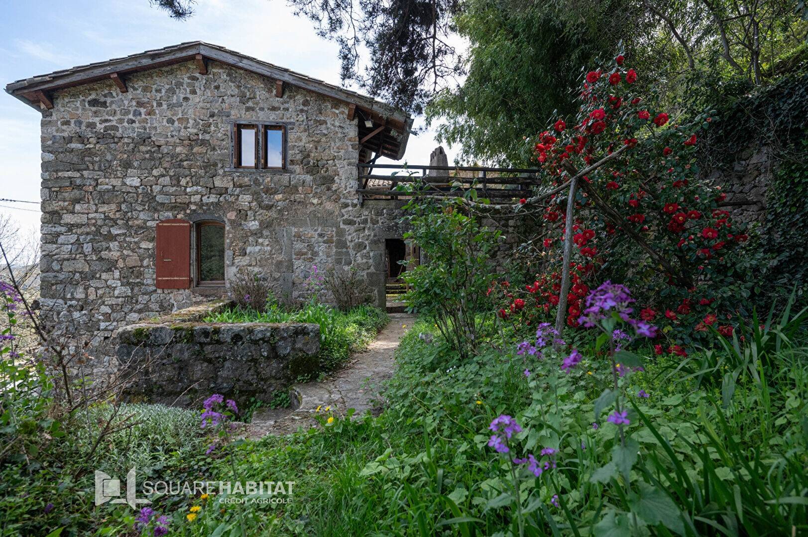 Maison à vendre, 195m², SAINT SAUVEUR DE MONTAGUT