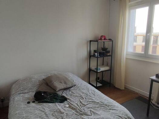 Colocation à louer - logement étudiant 425 € 1 pièce 68 m² 3ème étage Clermont-Ferrand 63000