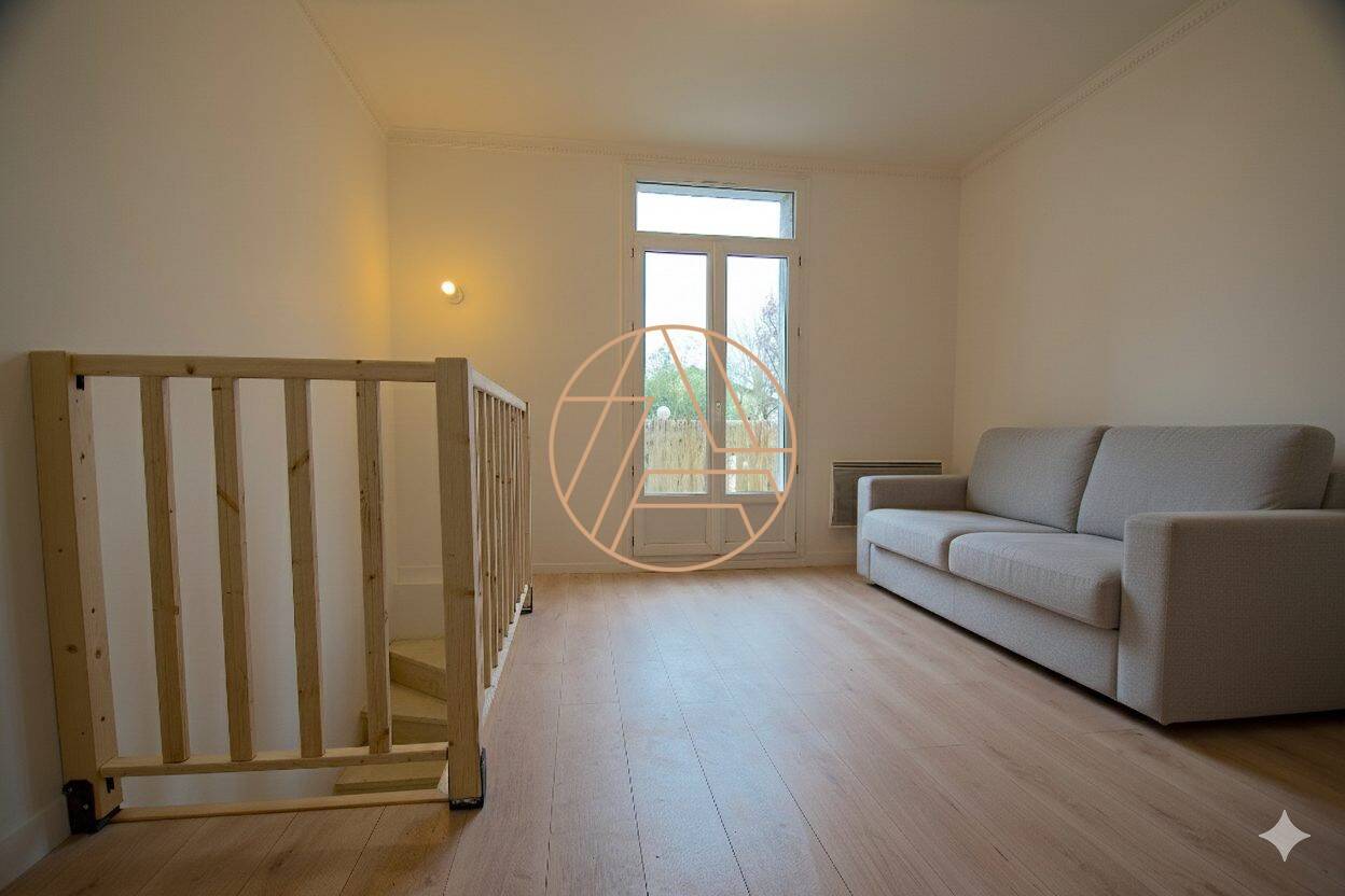 Maison à vendre, 84m², SAINT MAUR DES FOSSES