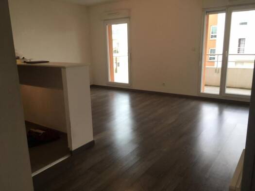 Appartement à louer 801 € 3 pièces 2 chambres 59,23 m² 2ème étage Nord et Sud Est Terville 57180