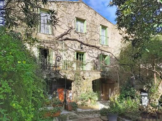 Maison de ville à vendre 448 200 € 5 pièces 3 chambres 134 m² 340 m² de terrain Centre Ville Pézenas 34120