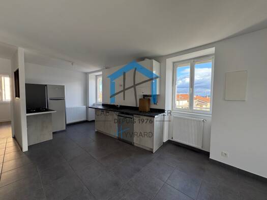 Appartement à louer 955 € 4 pièces 3 chambres 85 m² 1er étage La Valette-Croix Berthaud-Saint Martin Saint-Chamond 42400