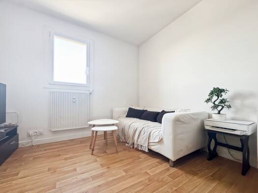 Appartement à vendre 152 000 € 2 pièces 1 chambre 48 m² Étage 8/8 Eugene Spuller Dijon 21000
