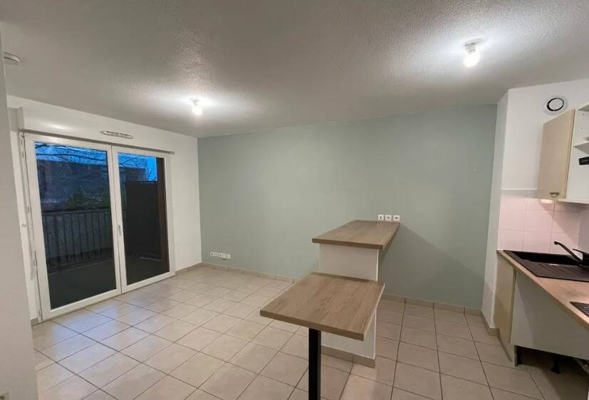 Maison à louer, 36m², SAINT SEURIN SUR L'ISLE