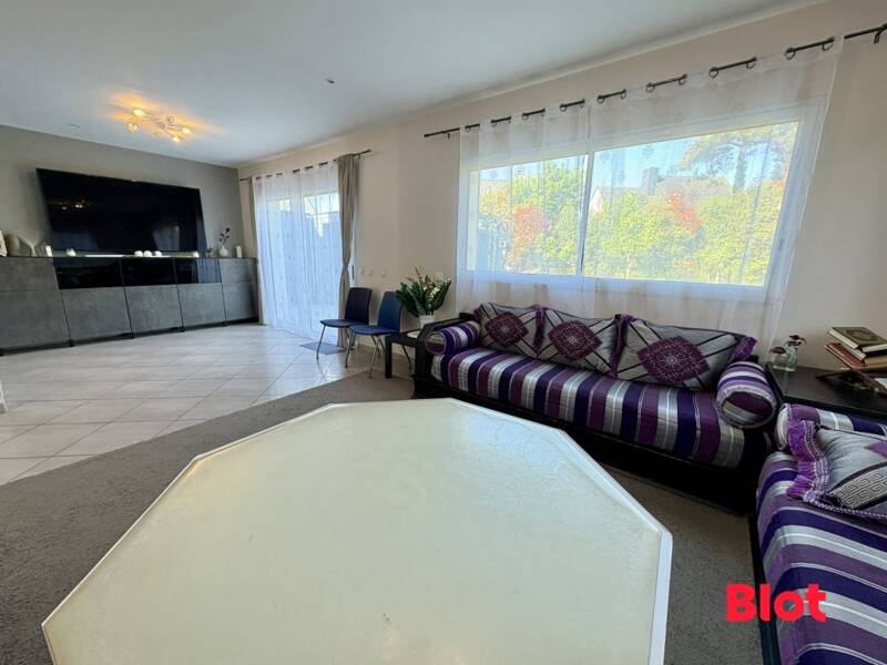 Maison à vendre, 212m², VEZIN LE COQUET