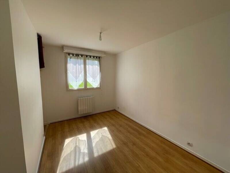 Maison à louer, 68m², EPONE