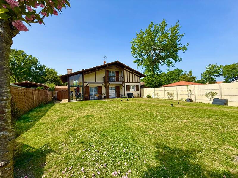 Maison à vendre, 129m², GUJAN MESTRAS