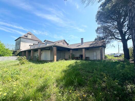 Maison à vendre 332 000 € 6 pièces 4 chambres 249 m² 1 000 m² de terrain Goyrans 31120