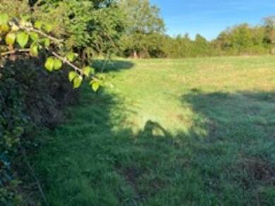 Terrain constructible à vendre 95 000 € 2 149 m² de terrain Frontenay-Rohan-Rohan 79270